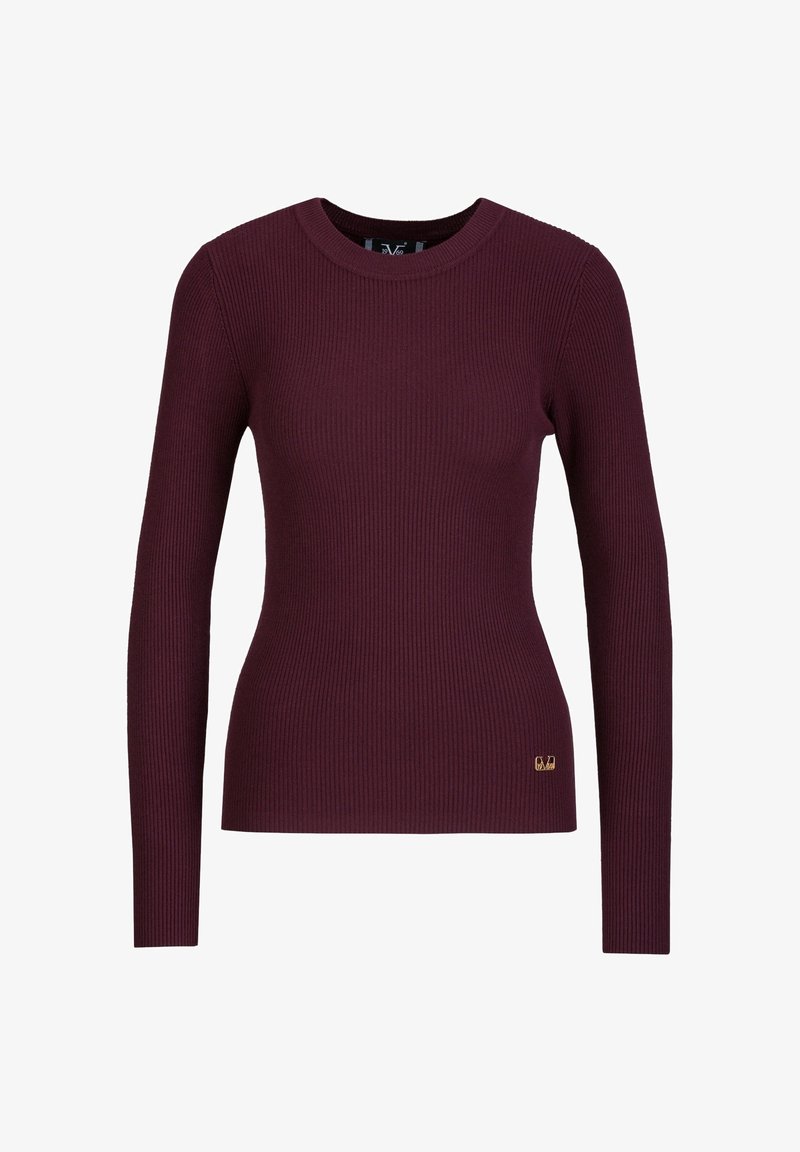 Rippstrickpullover mit langen Ärmeln in tiefem Burgunderrot und Rundhalsausschnitt. Mit einem kleinen goldenen Logo an der unteren Seite. Weicher Stoff, taillierte Passform.