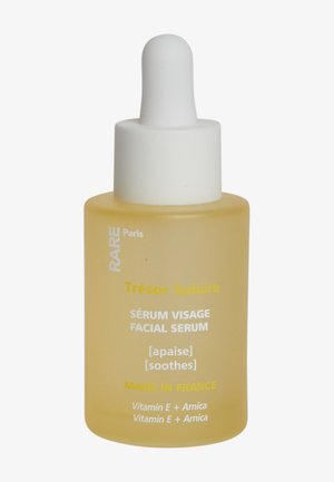 Rare Paris TRÉSOR SOLAIRE FACE SERUM - Serum - yellow
