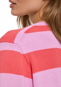 FALKE BASIC APPAREL CREW NECK - Maglione - burnt sien