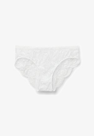 Bílé krajkové kalhotky s květinovým vzorem, vlnkovanými okraji a tenkým elastickým pasem. Měkká textura, lehký design a průhledný vzhled.