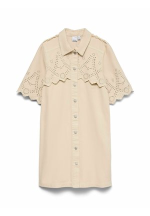 Robe beige à manches courtes avec fermeture à boutons à l'avant, col pointu et détails en découpe fleurie ajourée sur les manches et le haut de la poitrine.