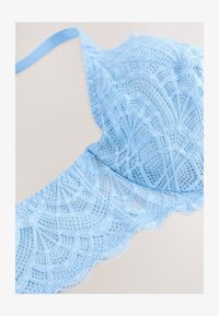 Nem kiválasztott, blue