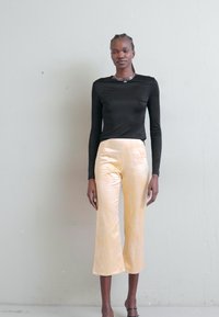 MARIJA KULUSIC GLOVA - Παντελόνι - orange