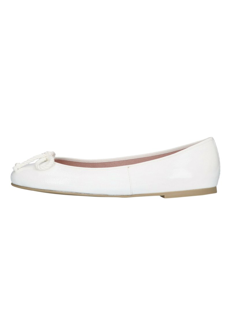 Pretty Ballerinas ROSARIO Ballet pumps whites/white Zalando.ie
