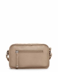 Borsa a tracolla rettangolare in pelle beige con tasca frontale con zip e tracolla regolabile, logo del marchio impresso sul cursore della zip.