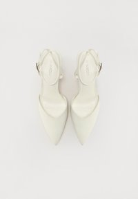 Thumbnail Image 4