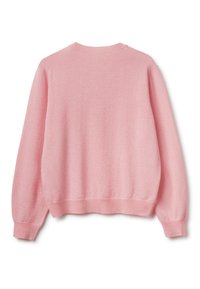 Jasnoróżowy sweter z długimi rękawami, okrągłym dekoltem, prążkowanymi mankietami i dołem, o miękkiej fakturze i prostym designie. Ukazany widok z tyłu.