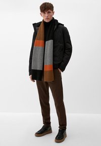 s.Oliver Schal - schwarz