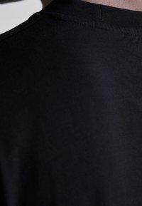 GmbH Triko s potiskem - black