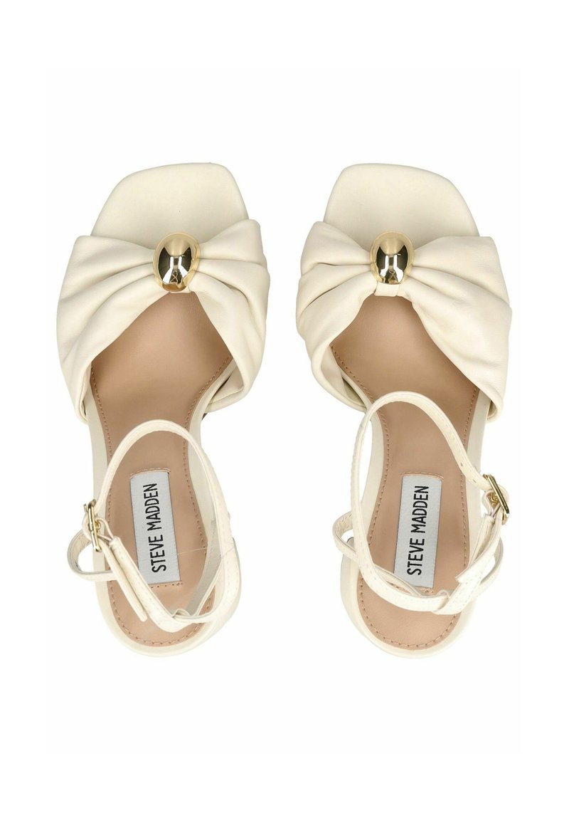 Sandali Steve Madden in Bianco