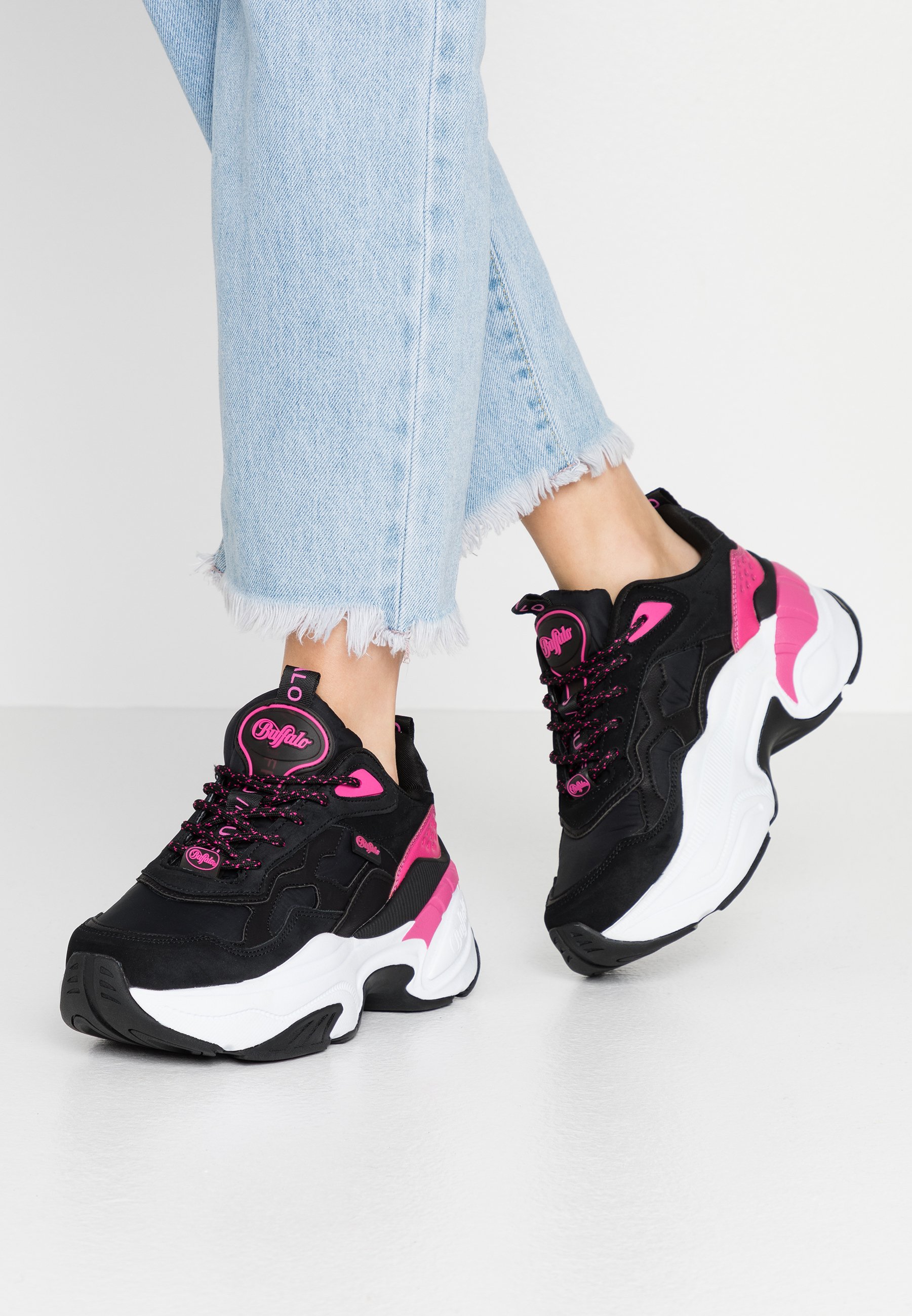 buffalo crevis sneakers