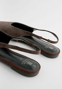 Next FOREVER COMFORT - REGULAR FIT - Takaa avoimet ballerinat - brown