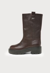 Δεν επιλέχθηκε, deep brown