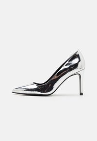 Unselected, silver
