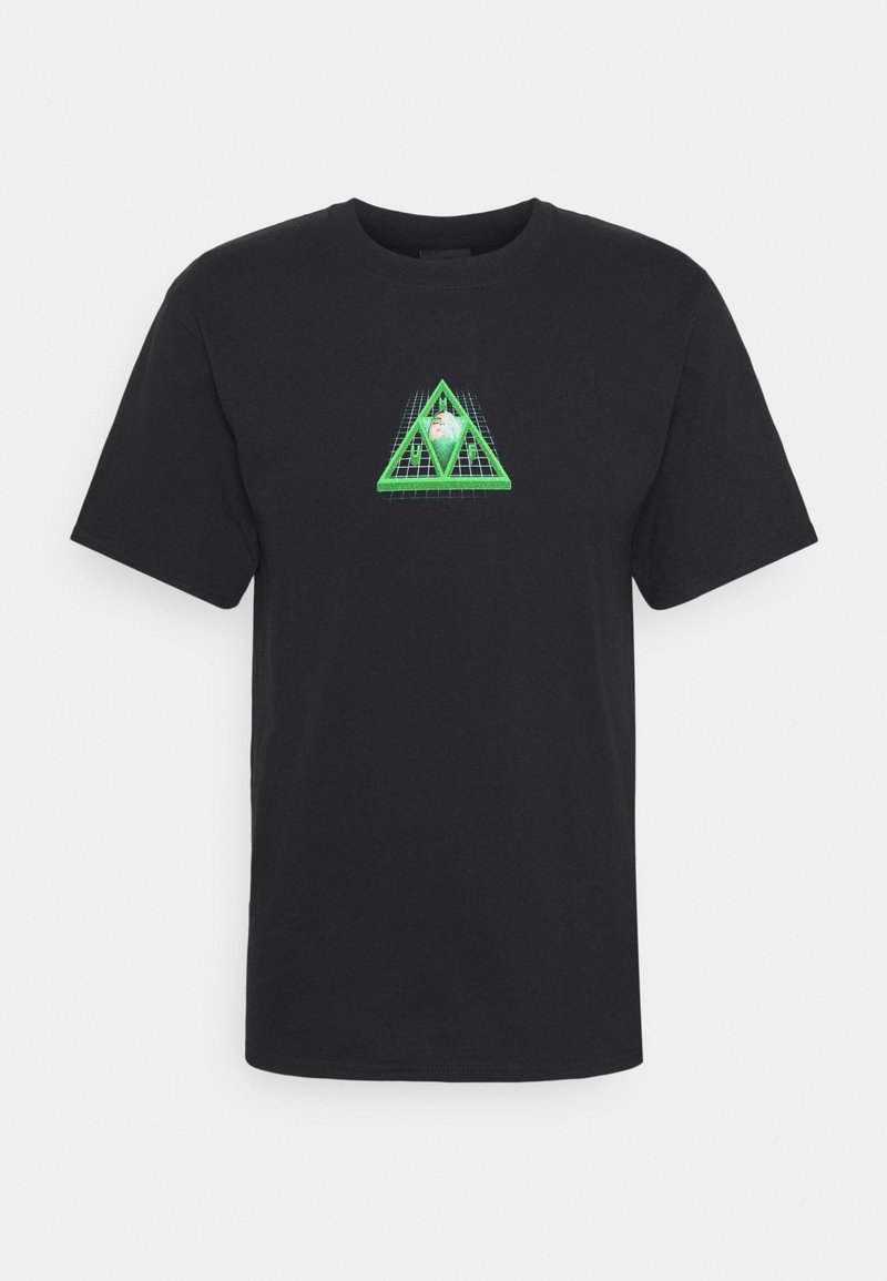 T-shirt noir à manches courtes avec col rond, présentant un motif triangulaire vert central avec une sphère blanche et un motif en grille.