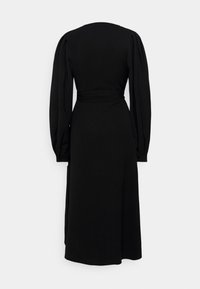 NA-KD Vapaa-ajan mekko - black
