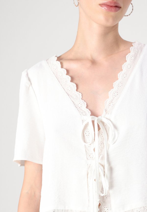 JDYLION LIFE STRING - Blouse - cloud dancer4