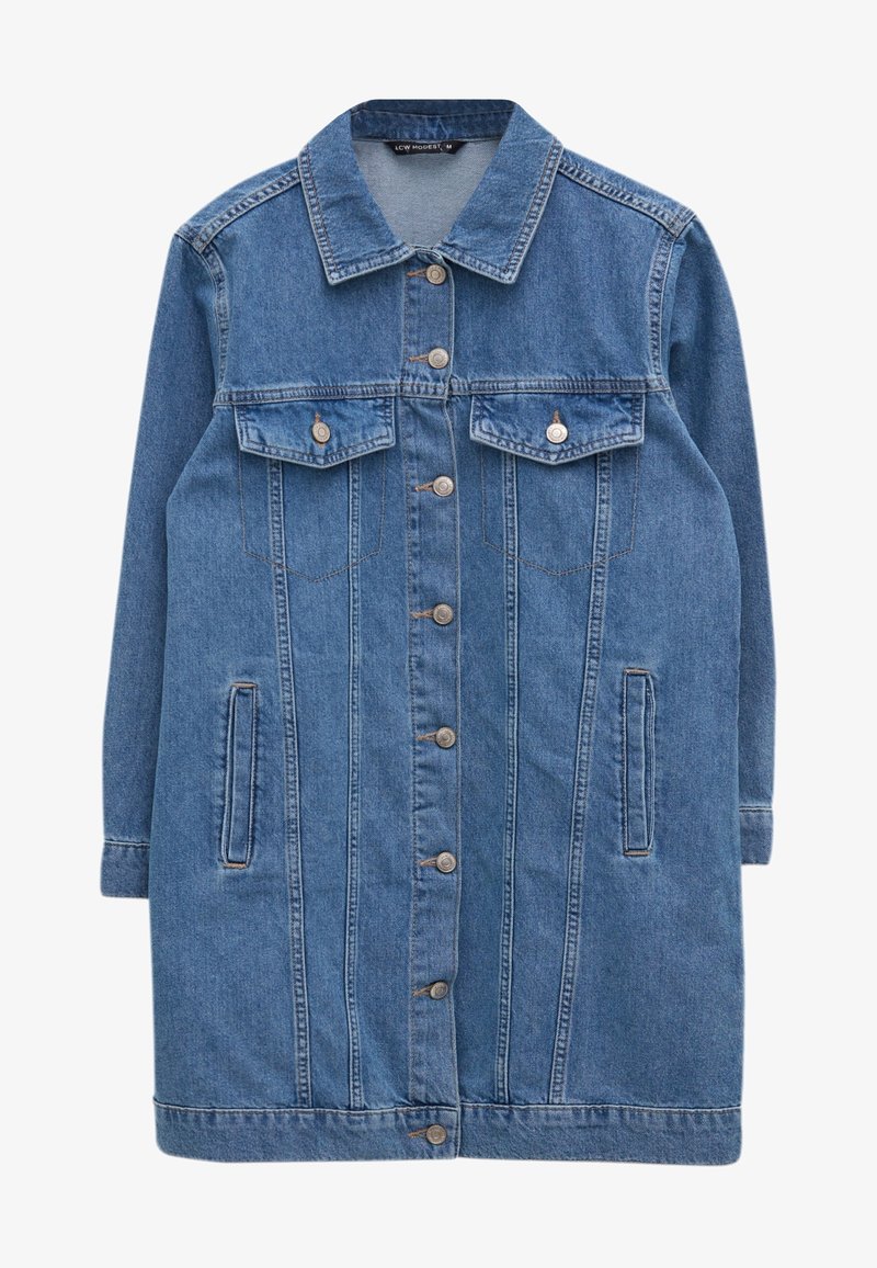 Vaaleansininen farkkutakki, jossa kaulus, edessä napit, kaksi rintataskua ja sivutaskut, suora leikkaus ja pitkät hihat.