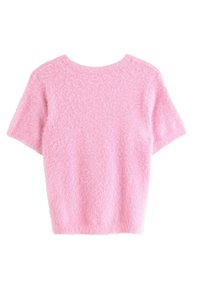 Maglione a maniche corte in morbido e soffice materiale rosa, con scollo rotondo e vestibilità ampia senza chiusure visibili.
