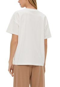 QS MIT FRONT - T-Shirt print - creme