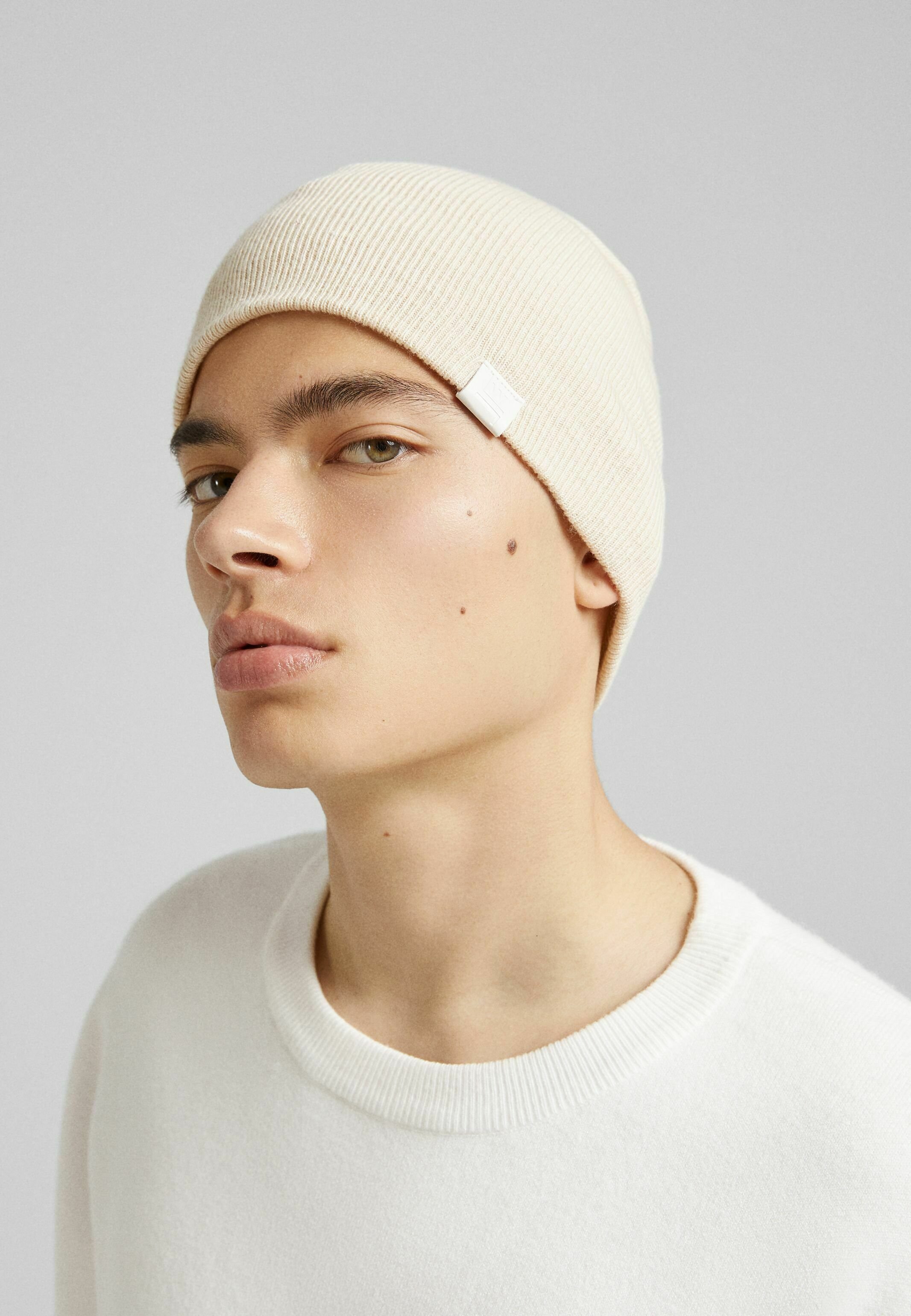 złote sandały bershka