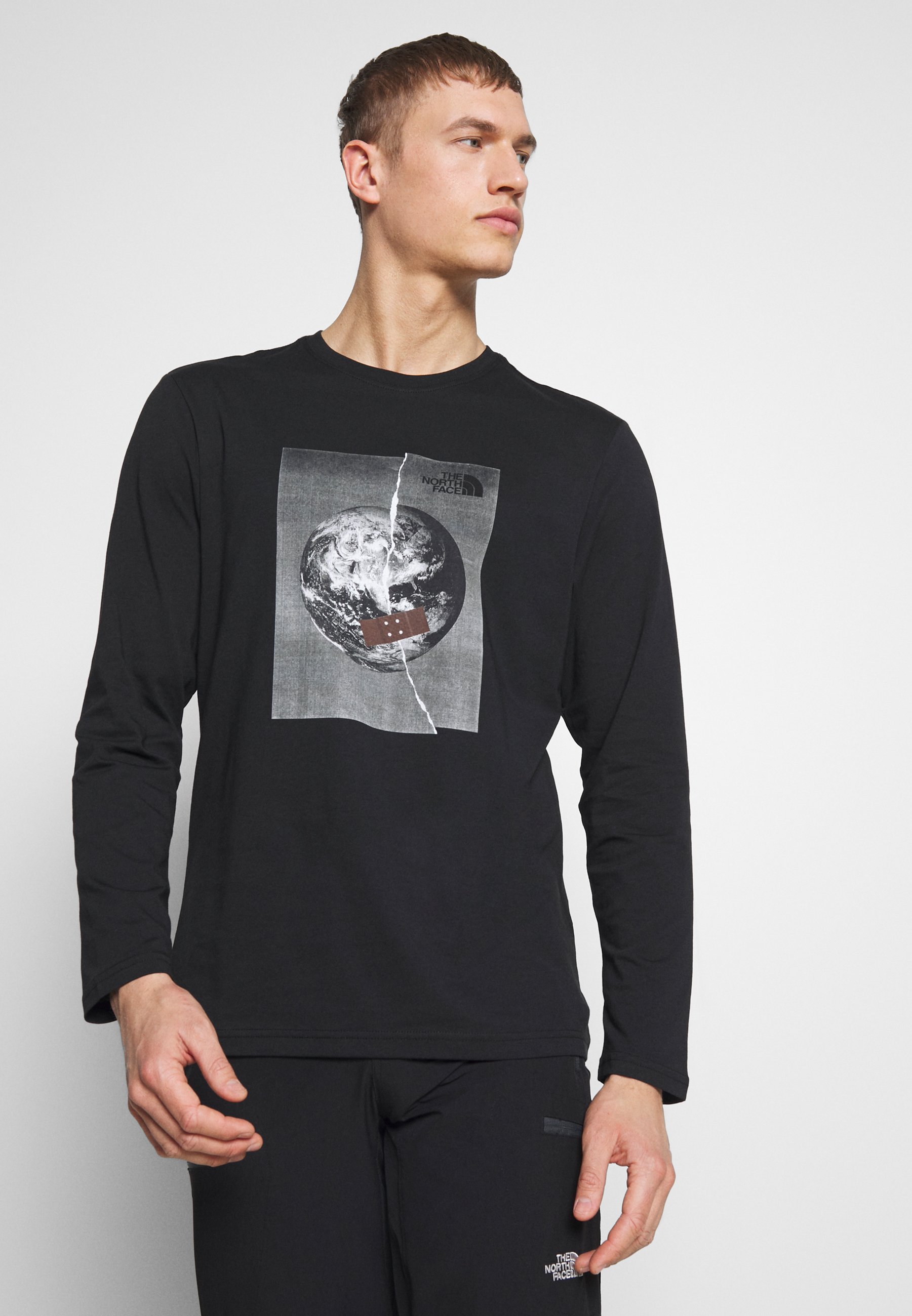 The North Face MENS GRAPHIC TEE Topper langermet black The North Face MENS GRAPHIC TEE - Topper langermet - white/black