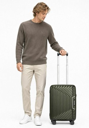 Redolz, ESSENTIALS 01 4 ROLLEN KABINENTROLLEY 53 CM MIT DEHNFALTE UNISEX - Trolley - olive metallic