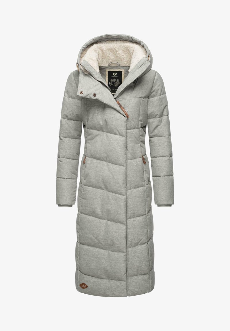 Grå vadderad jacka med huva, med fuskpälsfoder, sneddragkedjestängning och bruna läderdetaljer på fickor och ärmar.