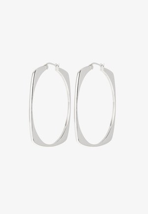 Pendientes de aro plateados con forma rectangular, acabado pulido y textura suave. Presentan un cierre articulado para facilitar su uso.