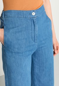 Samsøe Samsøe - GIANI TROUSERS - Relaxed fit jeans - dream blue - 4