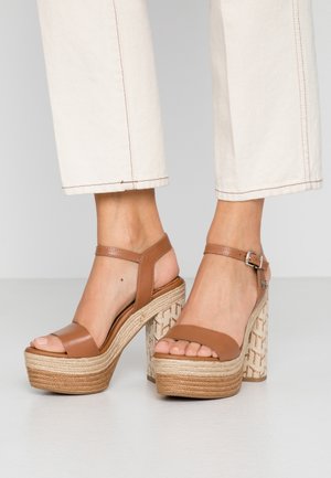 Tommy Hilfiger Sandały na obcasie