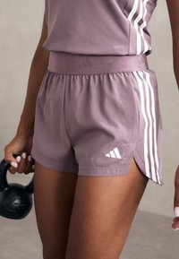 adidas Performance HYPERGLAM SHORT - Sportske kratke hlače - shadow fig/white