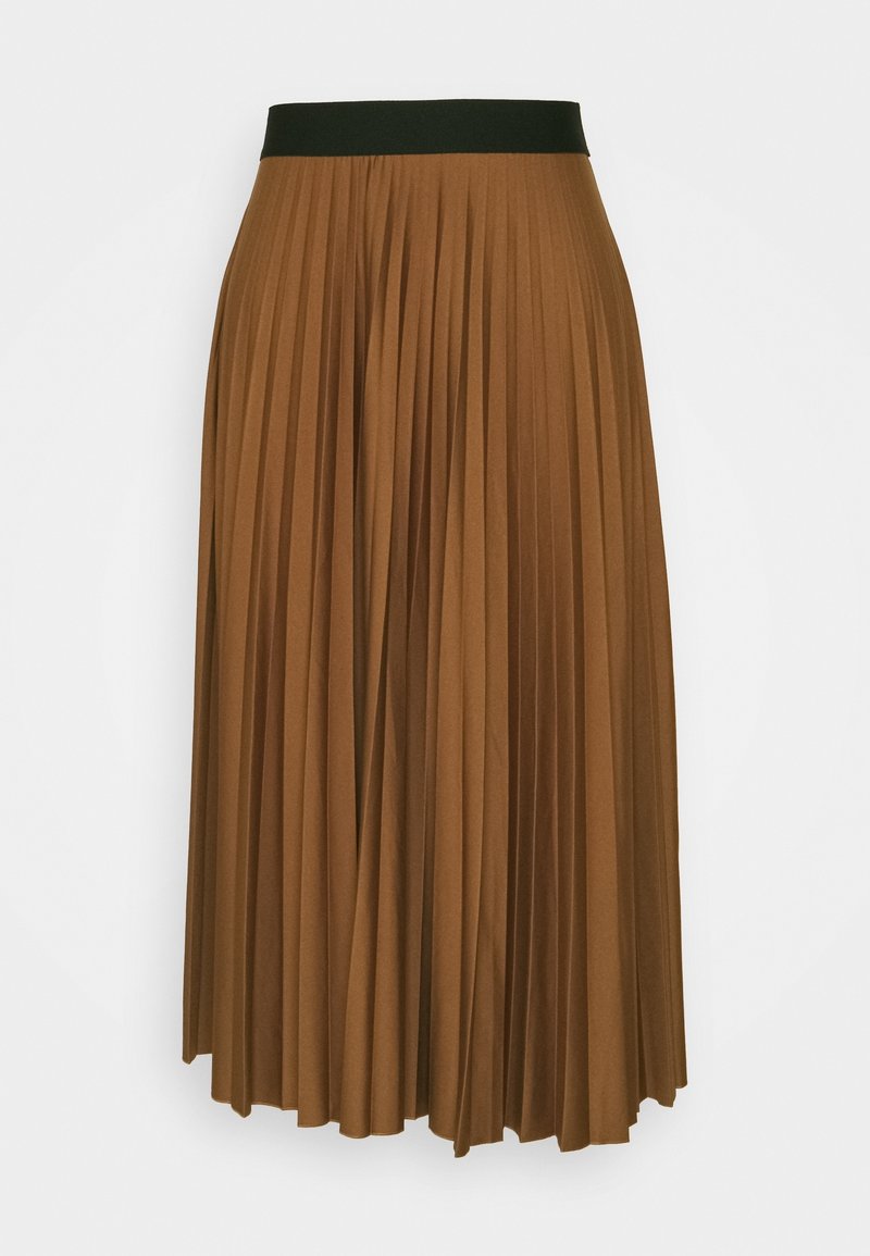 Gonna marrone a pieghe con un elastico nero in vita. Realizzata in materiale morbido, presenta pieghe verticali e una silhouette fluttuante a trapezio.