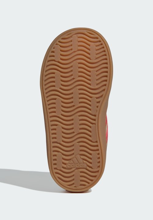 adidas SPORTSWEAR VL COURT 3.0 SHOES UNISEX - Zapatos de bebé - blanch cargo pure ruby gold metallic — photo 5