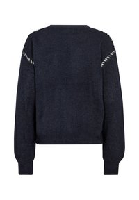 Donker marineblauwe gebreide trui met een cropped snit, wijde mouwen, textuurstof en contrasterende stiksels bij de schoudernaden.