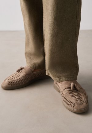 Next, Zapatos sin cordones - stone