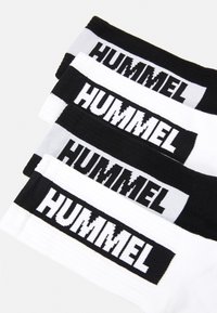 hummel Basic Socks in Pack of 3, Unisex Adult Socks