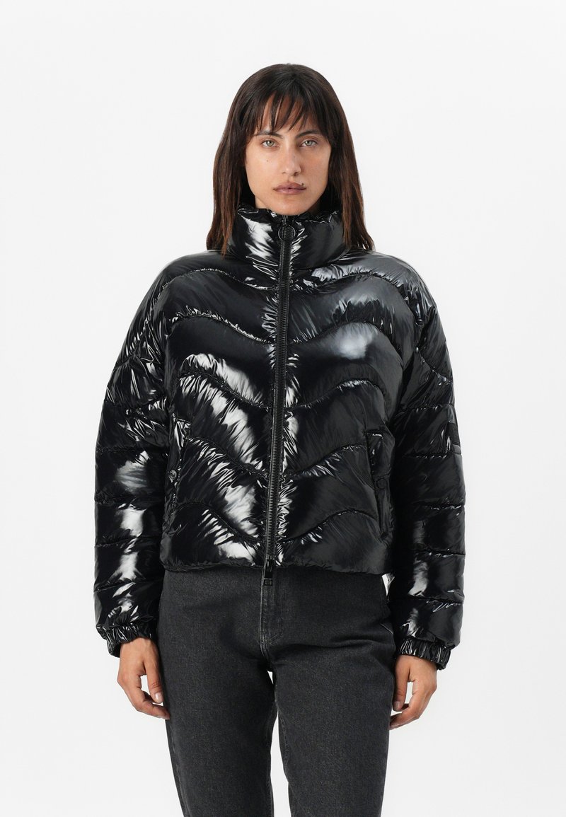 Marc Cain Winterjas zwart Marc Cain Winterjas zwart