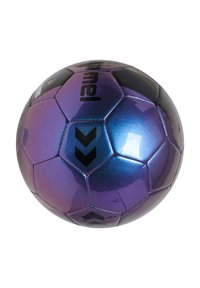 Fioletowo-niebieska piłka do piłki nożnej wykonana z gładkiego syntetycznego materiału, z sześciokątnymi panelami i czarnymi akcentami marki.