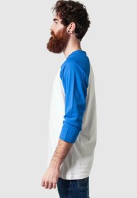 Urban Classics CONTRAST 3/4 SLEEVE RAGLAN - Langarmshirt - wht blu