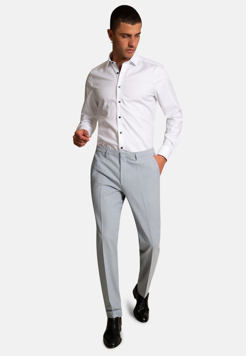 Herren Komplettanzüge | HUGO Stoffhose hellblau - EB87002 Herren Komplettanzüge | HUGO Stoffhose hellblau - EB87002