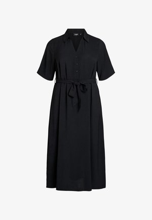 Sort midikjole med korte ærmer, knappet front, krave og stofbælte bundet i taljen.