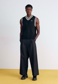 Obey Clothing ALDEN VEST - Pulóver - black
