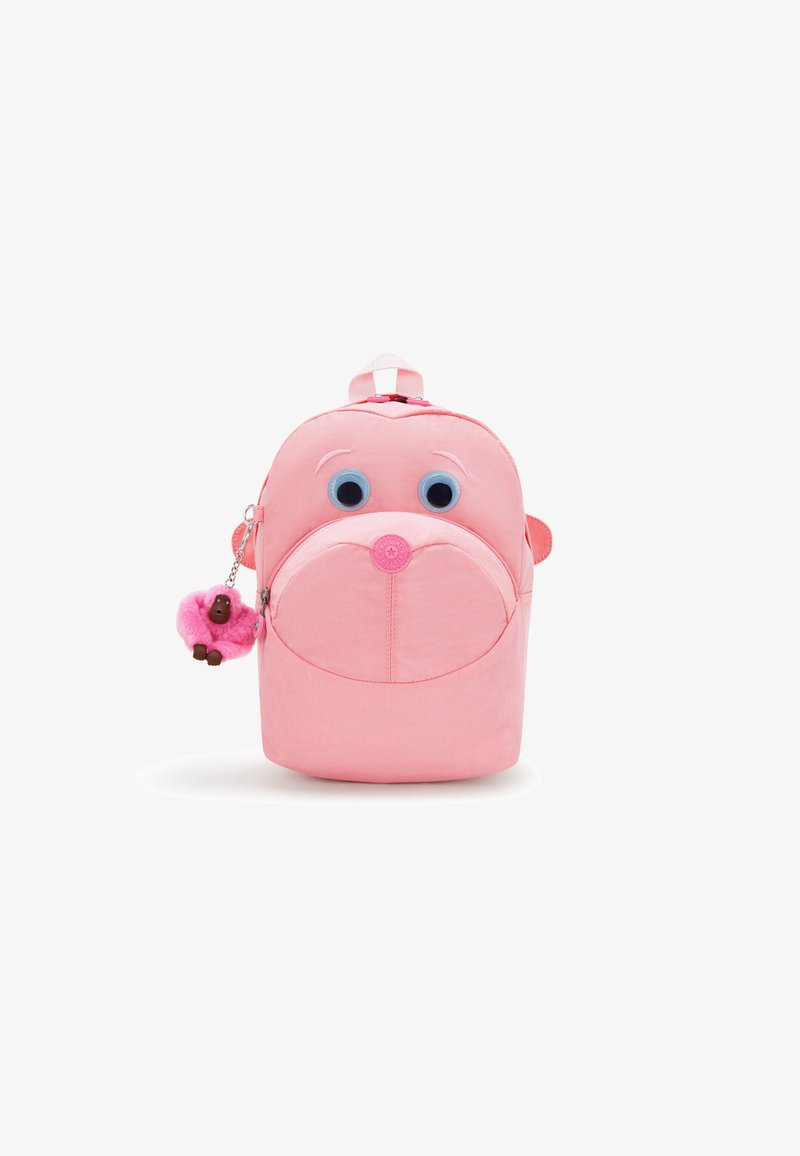 Rosa Rucksack mit einem runden, gesichtsförmigen Design, großen blauen Augen und einem Plüschaffen-Anhänger. Hergestellt aus weichem Stoff mit einem Reißverschluss.