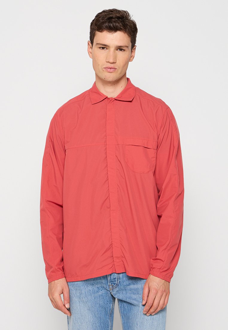 Peak Performance Lichte jas rood