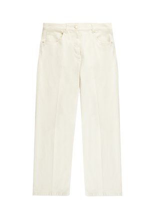 Crèmekleurige wijde jeans gemaakt van zachte denims. Bevat een knoopsluiting, riemlussen en vier zakken met minimale stikseldetails.
