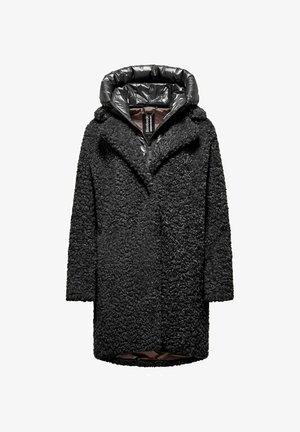 Cappotto esterno nero con una superficie testurizzata e soffice e un cappuccio imbottito lucido. Presenta un'apertura frontale e nessun fermo visibile.