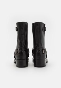 Steve Madden ANVIL - Škornji v kavbojskem/motorističnem slogu - black