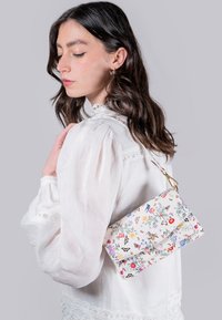 FABLE ENGLAND - FRUITY FLORAL - Handbag - cream Thumbnail Image 1