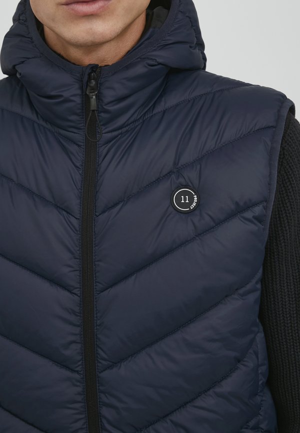 PRFiepko - Waistcoat4